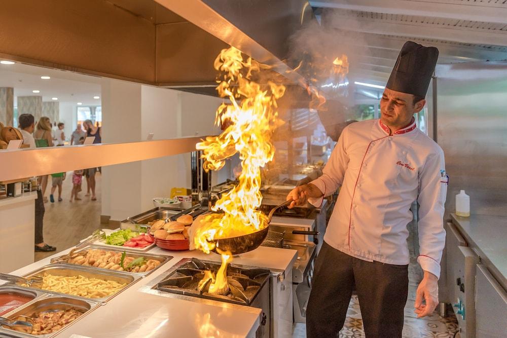 Mersoy Exclusive Hotel (Adults Only) İçmeler Buitenkant foto